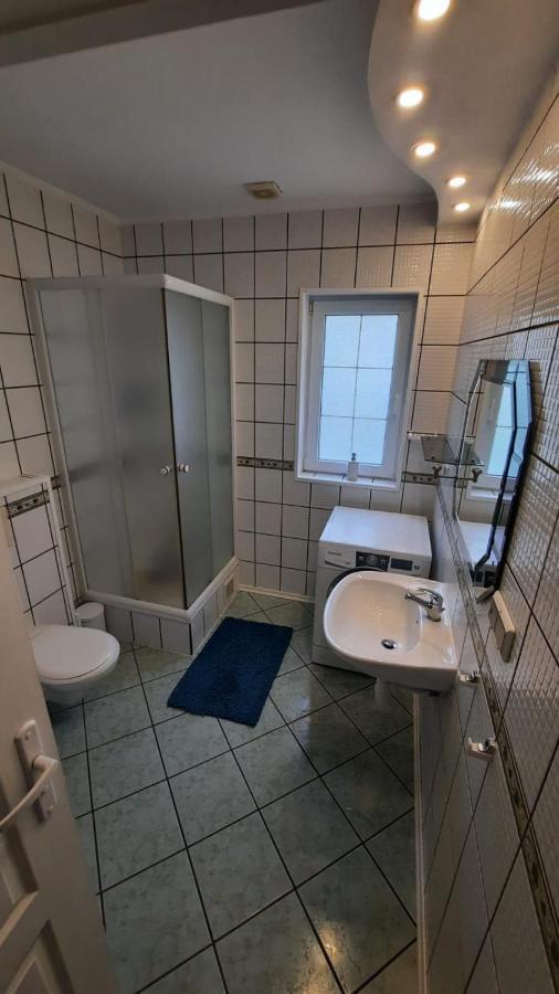 Dom Wakacyjny Grabowka 18A Milicz Esterno foto